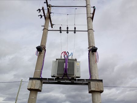 Río Gallegos: Instalan subestación eléctrica en los Barrios Bicentenario 3 y 4, y 22 de Septiembre