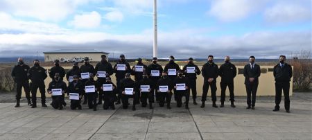 Finalizó un nuevo curso del CEDoP y se realizó entrega de insignias meritorias a cadetes