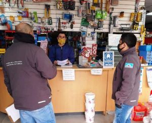 Producción articula acciones con Municipios para reforzar medidas de prevención en la actividad comercial