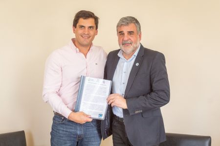 El Presidente del CAP Hugo Garay y el Intendente Daniel Gardonio