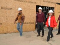 La Gobernadora Alicia Kirchner y el Ministro de Obras Públicas de la Nación (Foto Archivo).