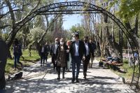 Alicia recorrió los avances de obra en la Plaza San Martín de Río Gallegos