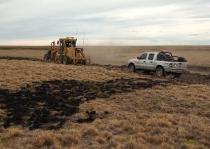 Vialidad Provincial participó de la labor que se concretó para sofocar incendio en Estancia Punta Loyola