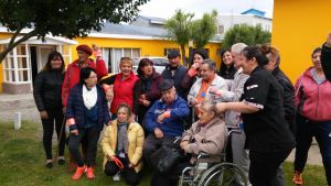 Adultos Mayores cerraron el año con juegos al aire libre