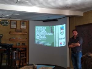 Presentaron el libro sobre la historia y estado actual de Bosques Nativos de Santa Cruz