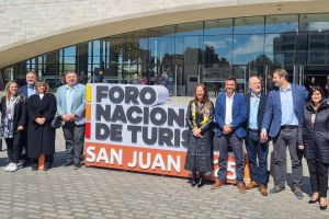 Santa Cruz participó en el Foro Nacional de Turismo 2025 y la 173° Asamblea del Consejo Federal
