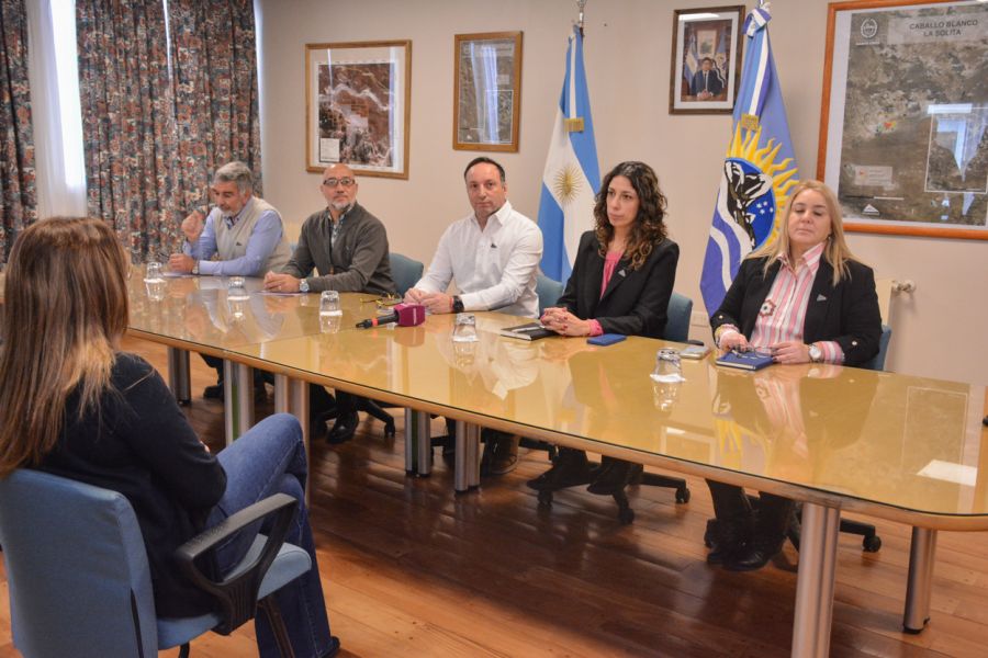 FOMICRUZ realiz&oacute; la apertura de sobres de la licitaci&oacute;n para perforaciones en pozos &ldquo;A&rdquo; Diamantina
