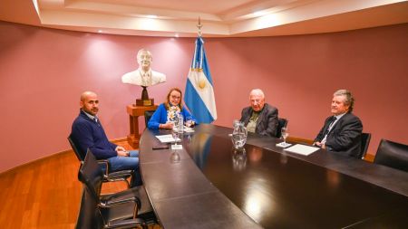 Alicia desplegó agenda de trabajo en Buenos Aires a fin de evaluar el Plan Gas.Ar y el funcionamiento de Zona Franca