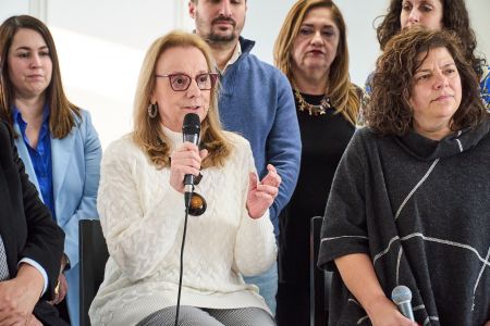 La Gobernadora valoró el trabajo conjunto y la labor de los trabajadores de salud.