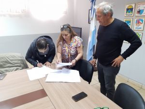 Se entregó matrícula a cooperativa de Servicios Generales