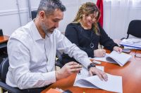 PAINA: Desarrollo Social firmó un nuevo convenio con Gobernador Gregores sobre políticas de niñez y adolescencia
