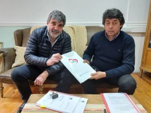 El Gobierno efectivizó la firma de convenios con municipios para la atención de la niñez y adolescencia