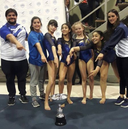 Alicia felicitó a medallistas santacruceñas