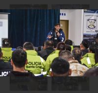 Gobierno realiza capacitaciòn a personal policial.