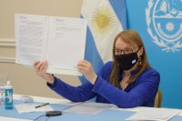 El Gobierno de Santa Cruz firmó un convenio con el Ministerio de las Mujeres, Géneros y Diversidades de la Nación
