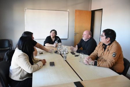 Provincia y municipios coordinan talleres de identidad tehuelche