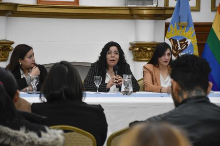 Presentaron “Cuidarte es Nuestro Trabajo”, el registro provincial de Cuidadores y Cuidadoras