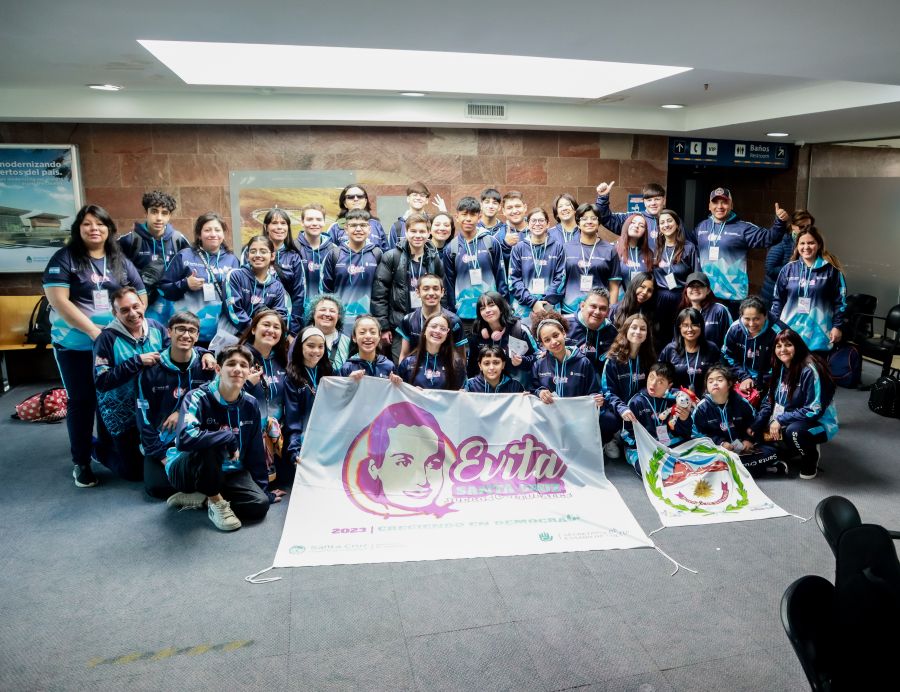 Ayer viajó la representación de Santa Cruz a Juegos Nacionales Evita 2023 en Mar del Plata