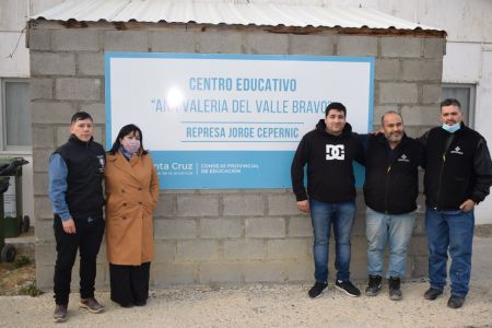 Pusieron el nombre de &quot;Ana Valeria del Valle Bravo&quot; al Centro Educativo de las Represas Hidroeléctricas