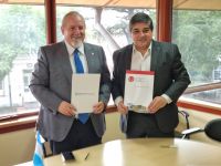 Santa Cruz y la Universidad de Quilmes firmaron un convenio para la capacitación del personal sanitario