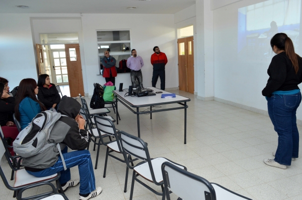 El CAbi del Colegio N°41 comenzó con los talleres