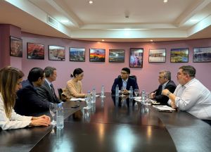 El Gobierno de Santa Cruz avanza con Newmont en el Plan de Inversiones Mineras 2026