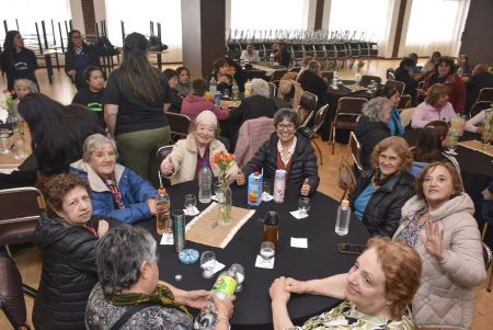 Continúa con éxito el segundo contingente de las colonias de verano para adultos mayores