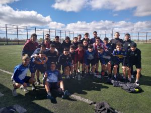 Santa Cruz define representantes en natación y fútbol para la Araucanía