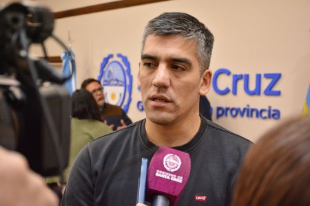 Aldo Aravena, intendente de 28 de Noviembre. 