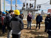 Estudiantes de ingeniería realizaron un recorrido técnico por la central Río Chico
