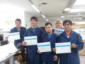Finalizó curso de Impresión Gráfica