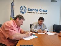 Salud firmó convenio de colaboración con la obra social de Yacimientos Carboníferos de la Cuenca Carbonífera