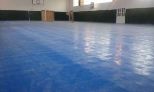 Continúan las tareas mantenimiento en Escuelas de Río Gallegos