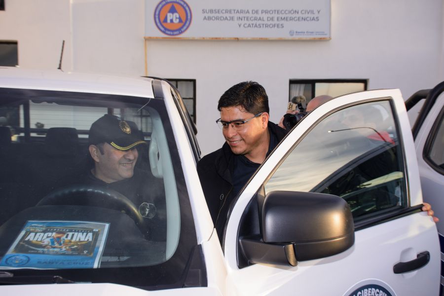 Vidal inaugur&oacute; la nueva Sala de Cibercrimen y entreg&oacute; veh&iacute;culos para reforzar la seguridad provincial