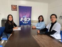 reunión de trabajo en Gobernador Gregores