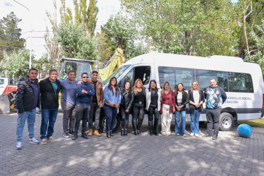C&aacute;rdenas: &ldquo;Este veh&iacute;culo nos permitir&aacute; fortalecer el trabajo territorial en toda la provincia&rdquo;