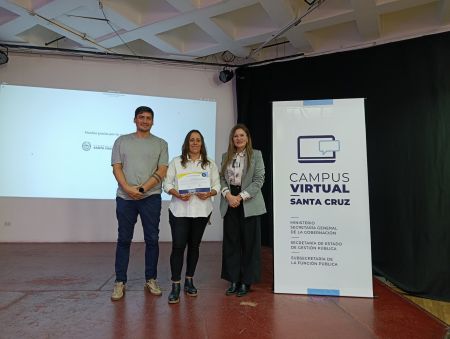 Subsecretario de Informática, Ariel Pincheira y subsecretaria de la Función Pública, Lorena Díaz Cano, organizaron la capacitación. 