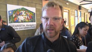 Jonathan Burnett: “Hay muy pocos lugares en el mundo donde se dan clases gratuitas de música”
