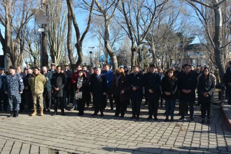 Autoridades provinciales participaron del acto por un nuevo aniversario del fallecimiento del General San Martín