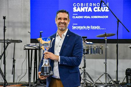 El Gobierno provincial premió el esfuerzo de los jóvenes deportistas de la Patagonia