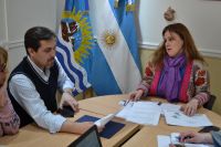 La Ministra Paola Vessvessian recibió a referentes municipales de Puerto Santa Cruz