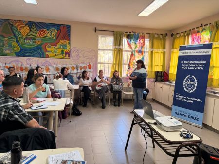 Realizaron una jornada de socialización de la guía “Escuelas que acompañan en comunidad” en El Calafate