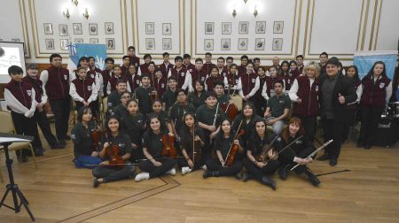 Orquestas de Puerto Deseado y Puerto Santa Cruz brindaron concierto en el Salón Blanco