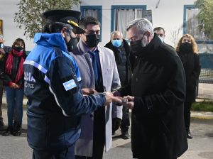 Pico Truncado recibió uniformes para el sistema público de seguridad