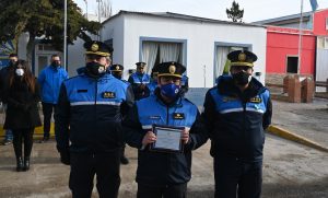 Concretaron la entrega de uniformes a efectivos policiales y de seguridad en Las Heras