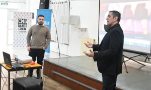 Seguridad y Policía brindaron una charla sobre Grooming en el Club Hispano Americano