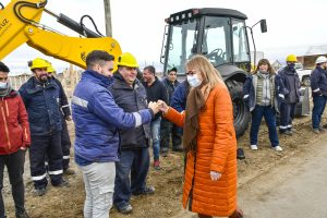 Alicia: “Estamos trabajando para que todos los terrenos se entreguen con servicios”