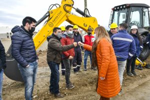 Alicia: “Estamos trabajando para que todos los terrenos se entreguen con servicios”