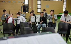 El Gobierno Provincial realizó una nueva “kermesse barrial” en la Escuela N° 63