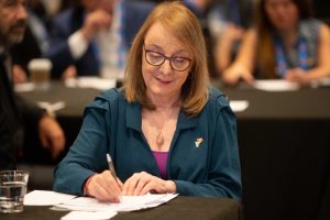 Santa Cruz presentó un activo digital de bioeconomía circular en Canadá